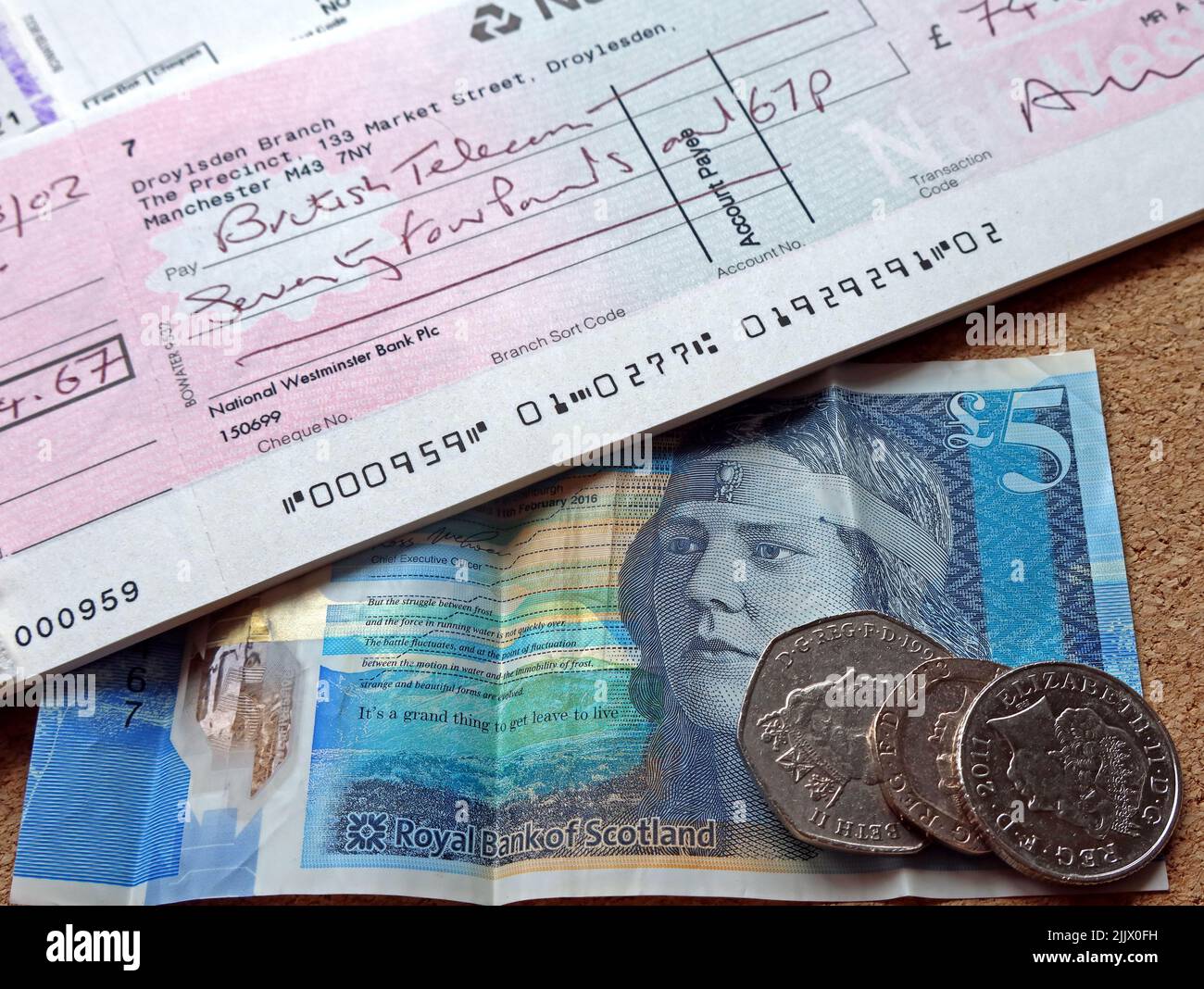 NatWest chèques, payer en feuillets, historique bancaire - argent écossais / billets Banque D'Images