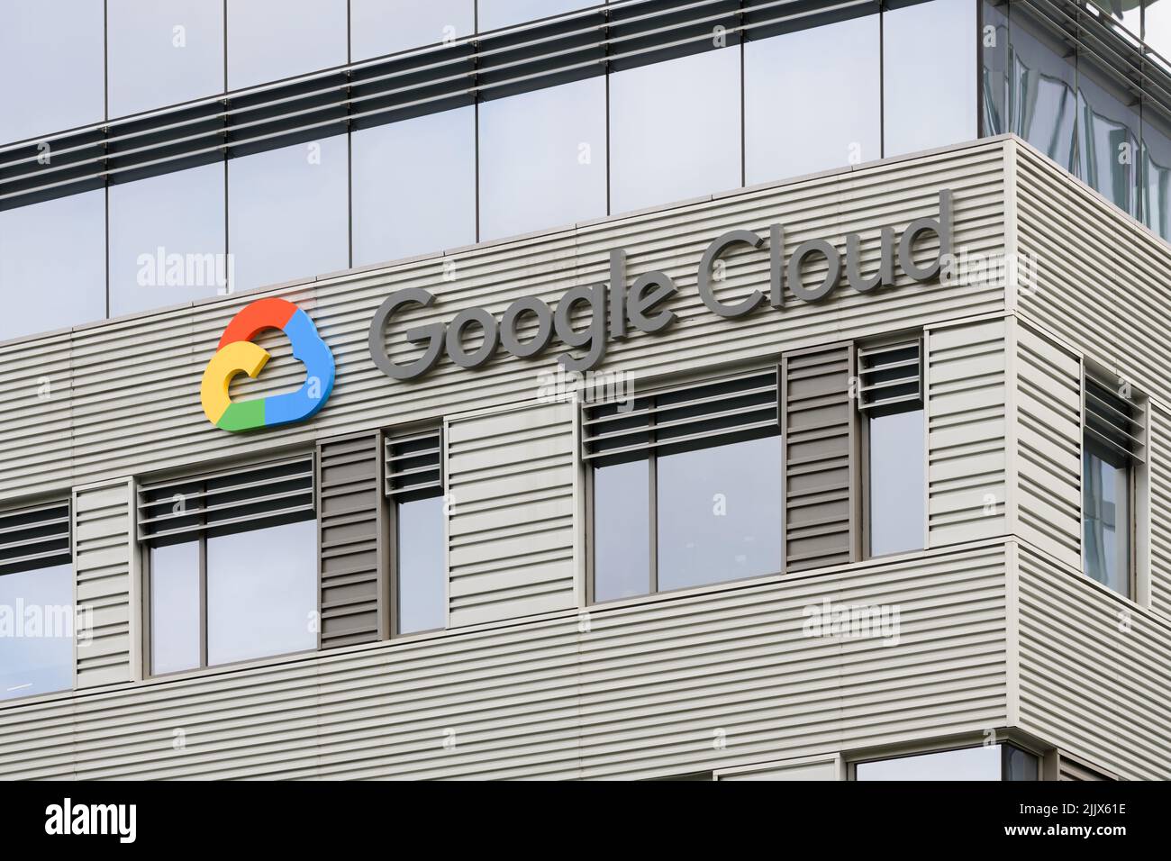 Seattle - 17 juillet 2022 signe pour Google Cloud affaires en gris avec le logo coloré à Seattle Banque D'Images