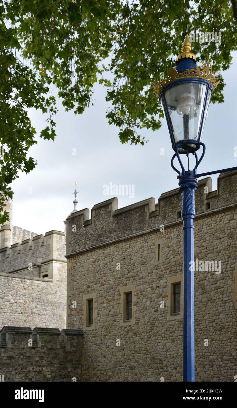 La Tour de Londres, détail avec lampadaire Banque D'Images