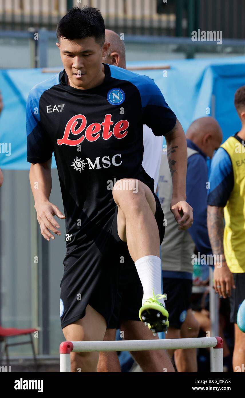 La défenseuse coréenne de SSC Napoli, Kim min Jae, a mis en ligne le camp d'entraînement pré-saison 2022-23 de SSC Napoli à Castel di Sangro Banque D'Images