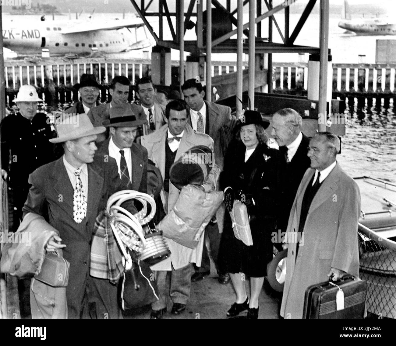 C'est M. F. Parker au centre et non Frankie ***** . 9 décembre 1946. Banque D'Images