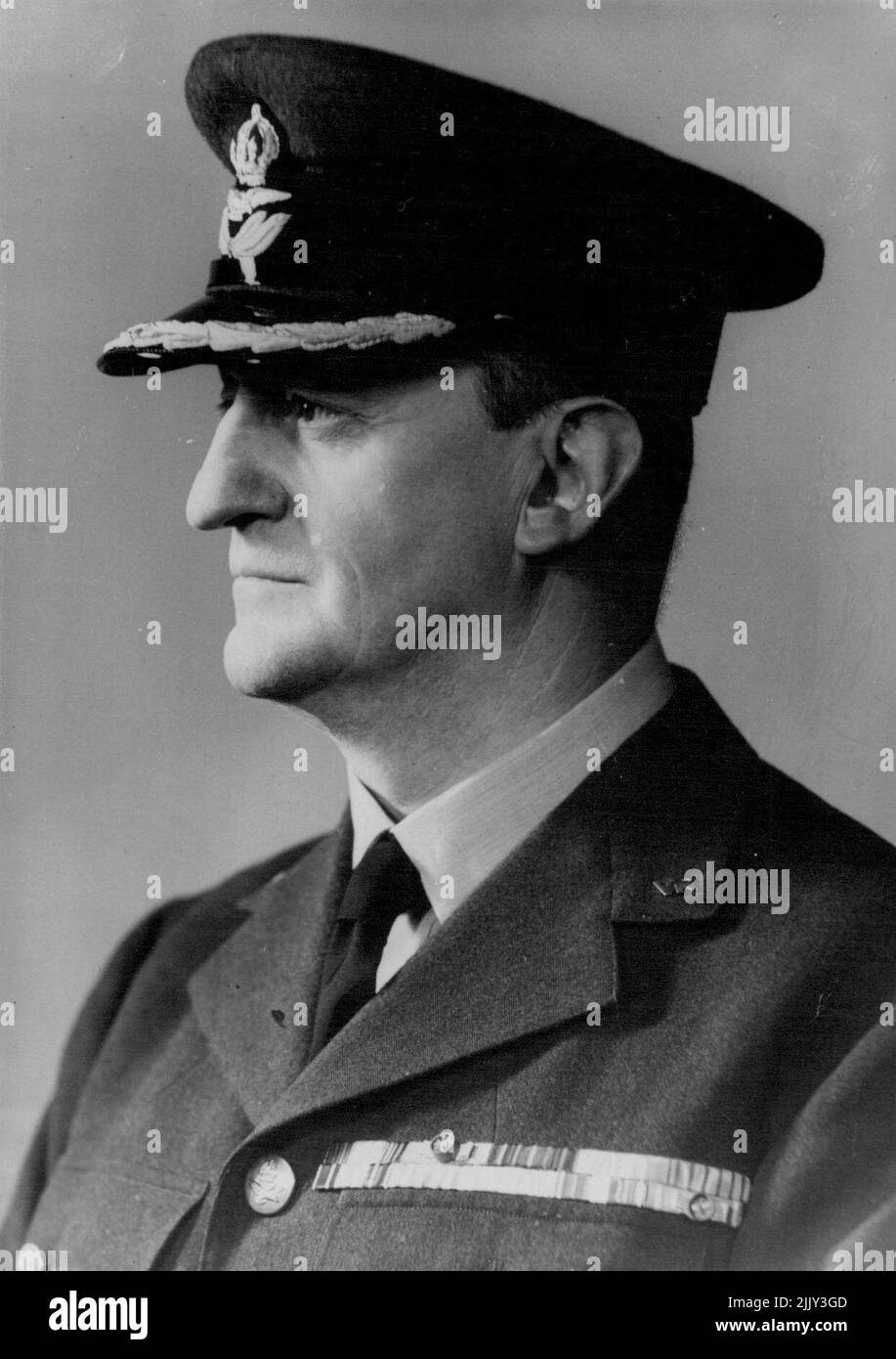 Colonel Charles Sweeney -- le capitaine de groupe Charles Sweeney est le commandant honoraire du Royal Air Force (Eagle) Fighter Squadron, qui compte tous les pilotes bénévoles américains. Né à San Francisco, en Californie, il a atteint la gloire de lutte pour la France dans la Légion étrangère dans la guerre de 1914-1918. Il commanda l'escadron Lafayette réformé de tracts américains bénévoles qui combattaient les riffs au Maroc. 08 octobre 1940. (Photo par British Official Photograph). Banque D'Images