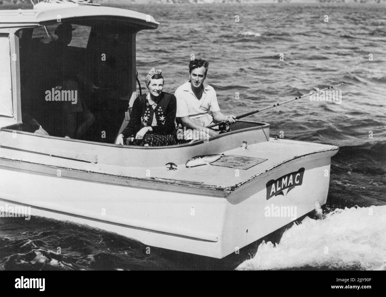 Le Dr Pettit était l'hôte de deux visiteurs très distingués - Lord et Lady Mountbatten - lorsqu'ils ont visité la Nouvelle-Zélande juste après la guerre. 6 décembre 1950. Banque D'Images