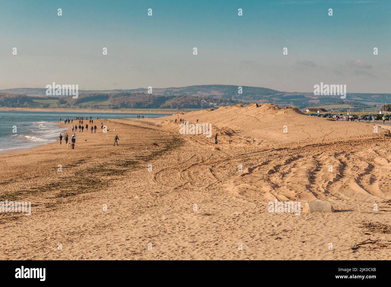 Les célèbres dunes de sable de la plage d'Exmouth manquent maintenant après le temps orageux Banque D'Images