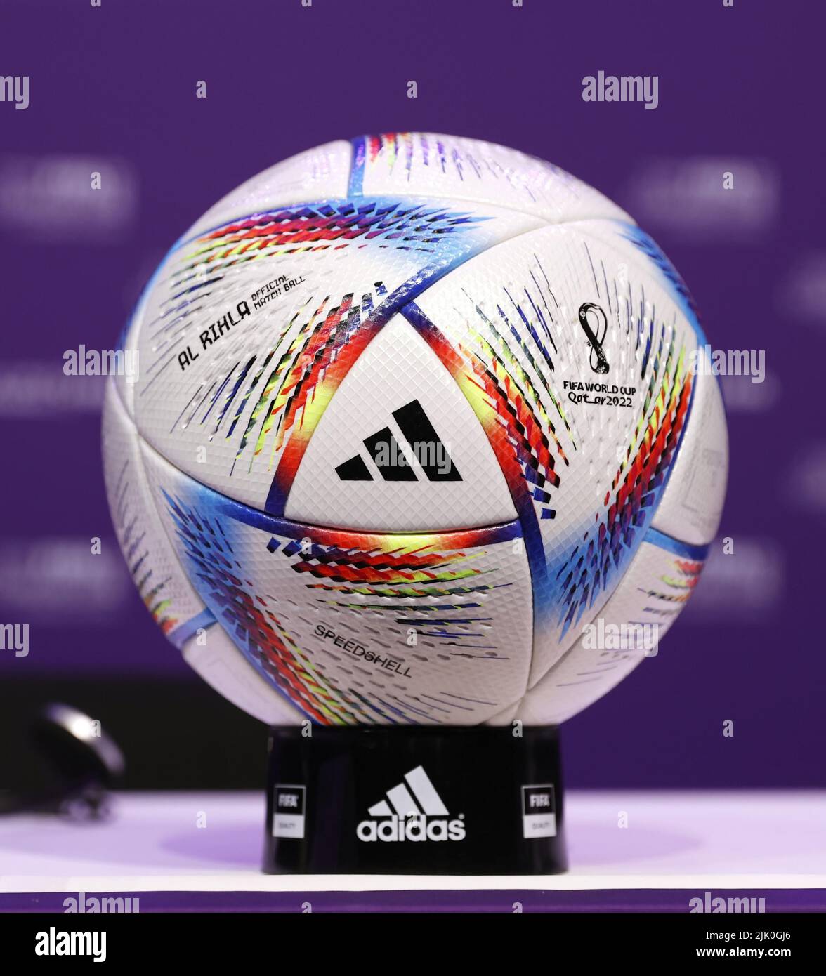 Ballon Officiel Coupe Du Monde 2022 – Adidas Al Rihla – Taille 5, Neuf (petits Défauts)