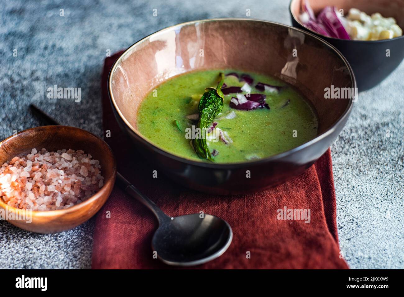 Soupe saine de chou-fleur aux légumes épicée Banque D'Images