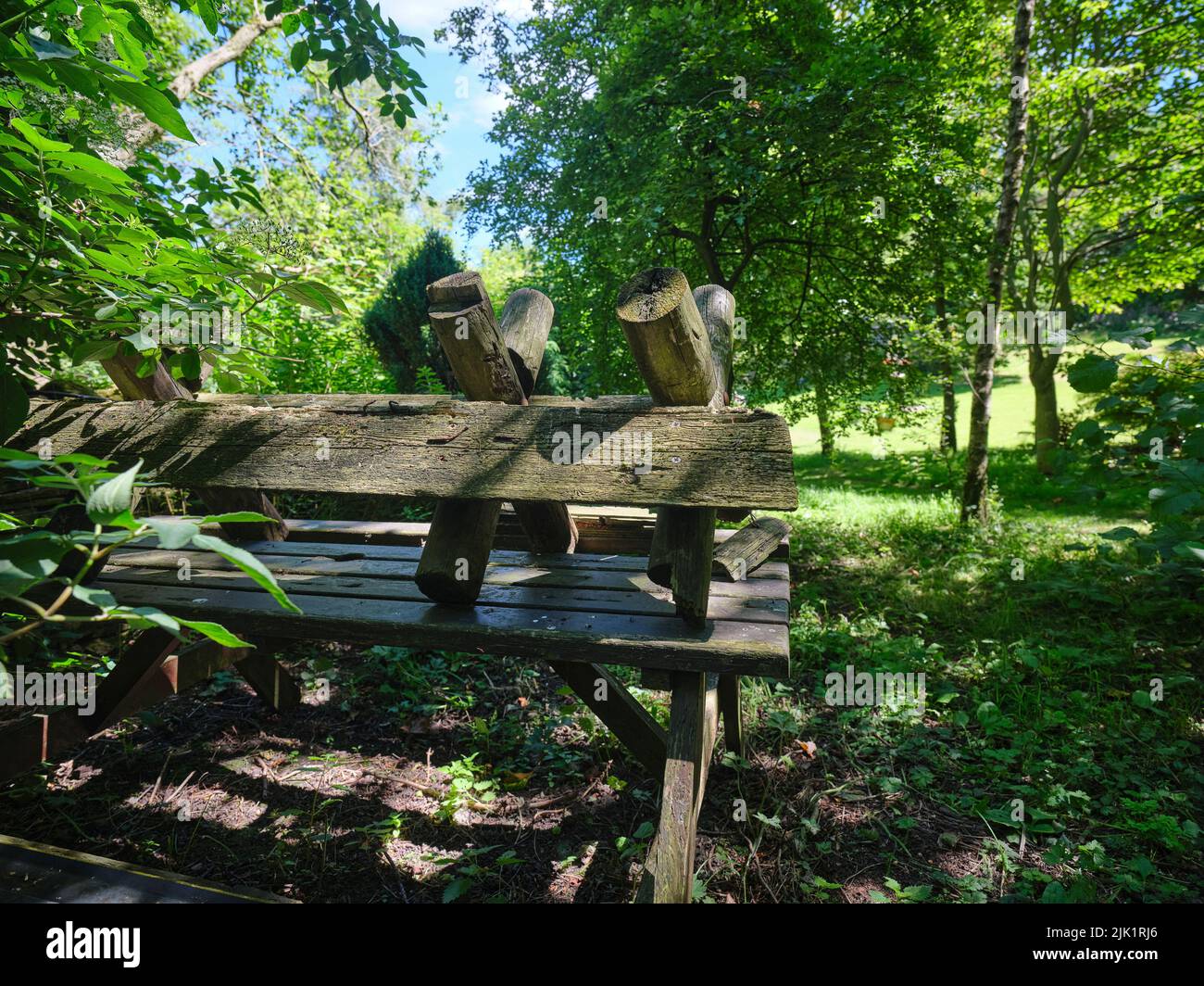 Passé il est meilleur, ce cheval de sciage fait maison doit être recyclé Banque D'Images