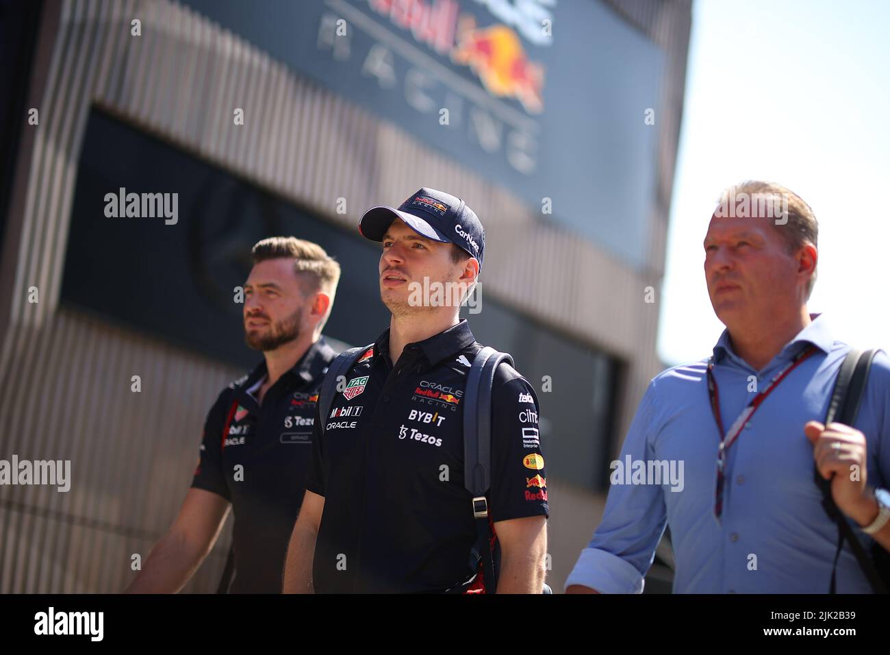 #01 Max Verstappen Red Bull Racing Honda avec son père Jos Verstappen pendant le GP hongrois, 28-31 juillet 2022 à Hungaroring, Formule 1 Championnat du monde 2022. Banque D'Images