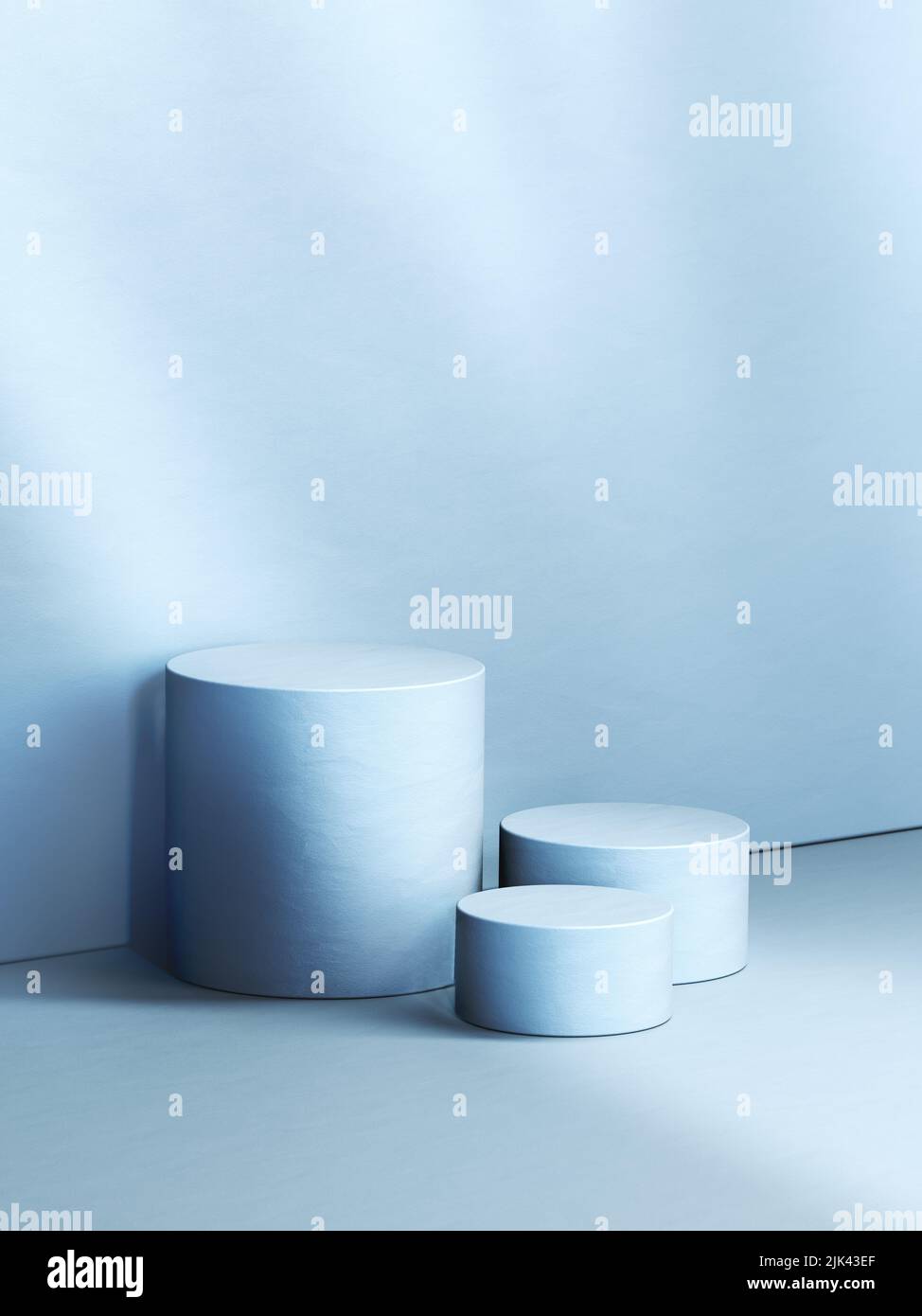Trois socles cylindriques vides de différentes tailles bleus. 3d modèle graphique d'ordinateur de l'emplacement de présentation de vos produits. Modèle vide. Banque D'Images