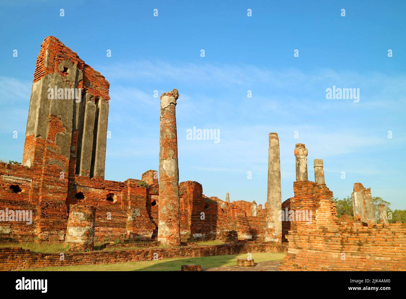 Structures Impressionnantes Ruines Du Complexe Arch ologique De L structures-impressionnantes-ruines-du-complexe-arch-ologique-de-l