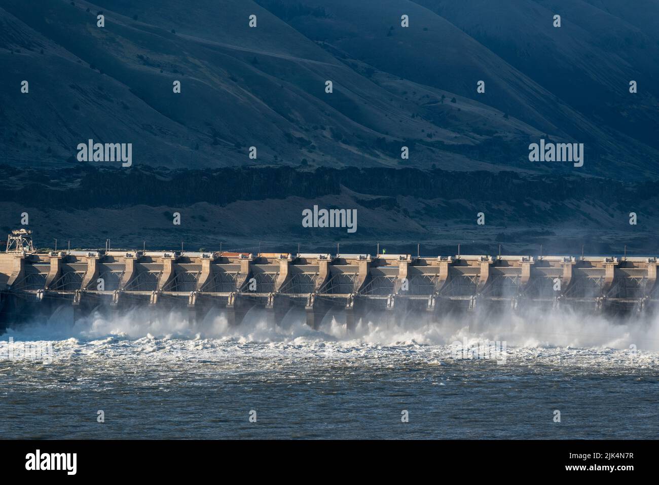 Barrage John Day sur le fleuve Columbia, Oregon/Washington. Banque D'Images