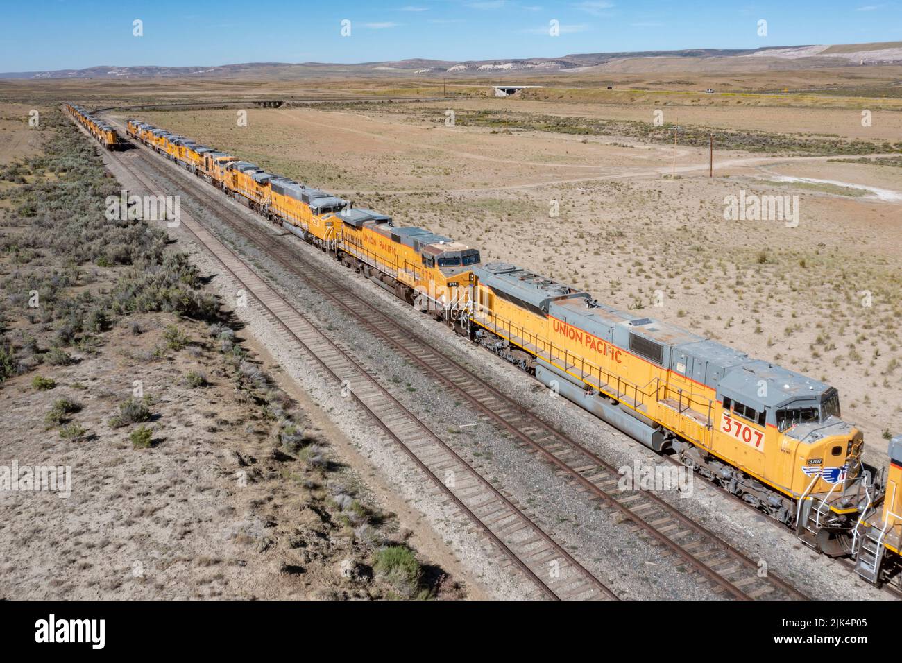 Kemmerer, Wyoming - des dizaines de locomotives Union Pacific sont stationnées dans le désert du Wyoming. Banque D'Images
