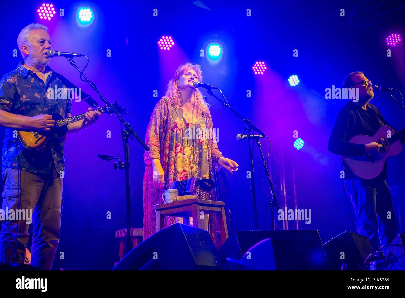 Sidmouth 30th juillet 2022 l'auteur-compositeur-interprète écossais Eddi Reader est en tête de liste du samedi soir au Sidmouth Folk Festival. Tony Charnock/Alay Live News Banque D'Images