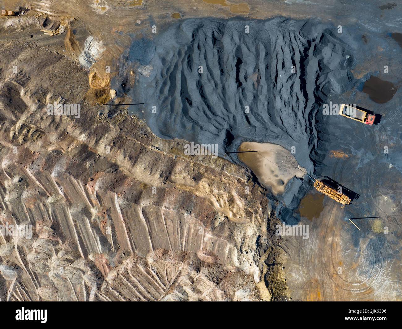 paysage, mine de sable, terre, machine, matériau, industriel, environnement, excavation, technologie, usine, mine, construction, haut, pelle, roche, ouvrir Banque D'Images
