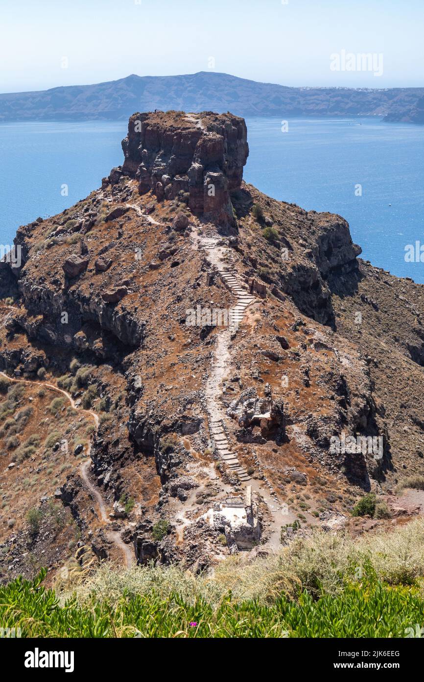 Site touristique Skaros Rock un promontoire rocheux sur le bord de la caldeira, Imerovigli, Santorini, Grèce, Europe Banque D'Images