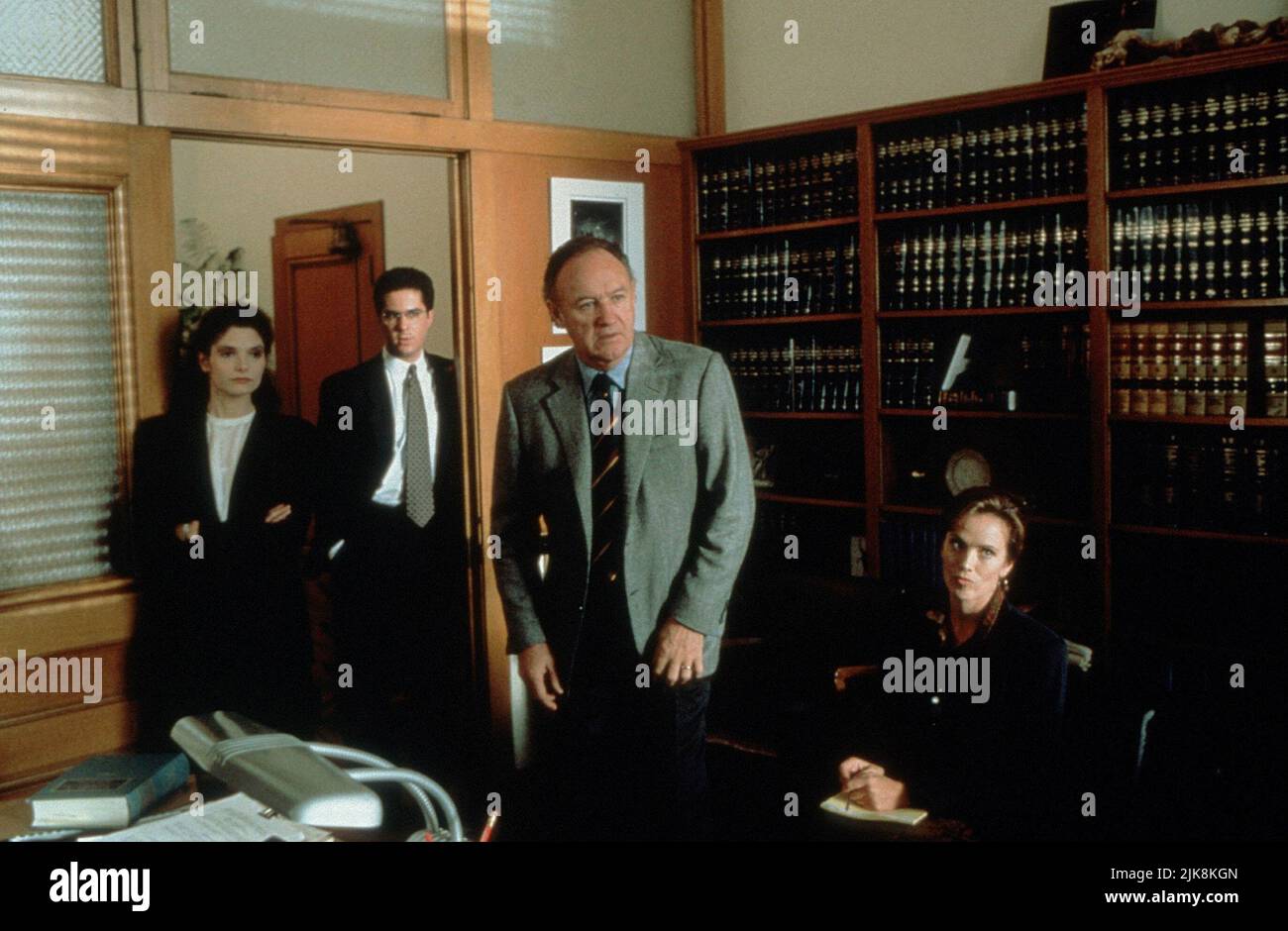 Mary Elizabeth Mastrantonio, Gene Hackman film Class action (1991) personnages : Maggie Ward,Jedediah Tucker Ward réalisateur : Michael Apted 18 mars 1991 **AVERTISSEMENT** cette photographie est à usage éditorial exclusif et est la propriété de 20THCENTURY FOX et/ou du photographe désigné par la société de production et ne peut être reproduite que par des publications en liaison avec la promotion du film ci-dessus. Un crédit obligatoire à 20THCENTURY FOX est requis. Le photographe doit également être crédité lorsqu'il est connu. Aucune utilisation commerciale ne peut être accordée sans autorisation écrite de The film Company. Banque D'Images