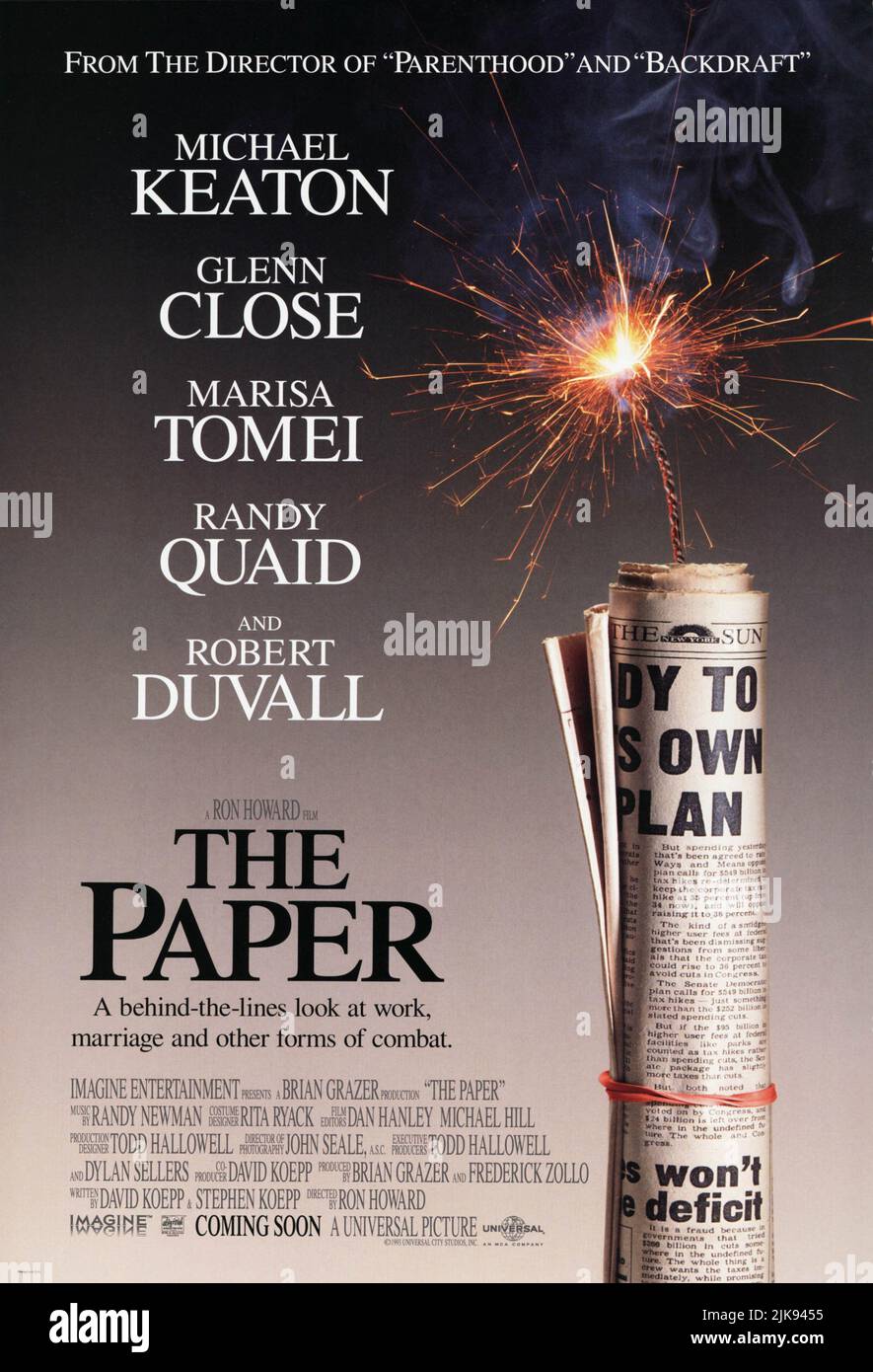 Film Poster film The Paper (1993) réalisateur : Ron Howard 18 mars 1994 **AVERTISSEMENT** cette photographie est réservée à un usage éditorial et est protégée par les droits d'auteur d'UNIVERSAL et/ou du photographe désigné par le film ou la société de production et ne peut être reproduite que par des publications en liaison avec la promotion du film ci-dessus. Un crédit obligatoire pour UNIVERSAL est requis. Le photographe doit également être crédité lorsqu'il est connu. Aucune utilisation commerciale ne peut être accordée sans autorisation écrite de The film Company. Banque D'Images