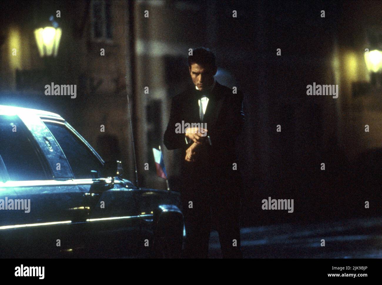 Tom Cruise film Mission : impossible (USA 1996) personnages : Ethan Hunt réalisateur : Brian de Palma 22 mai 1996 **AVERTISSEMENT** cette photographie est à usage éditorial exclusif et est la propriété intellectuelle de PARAMOUNT PICTURES et/ou du photographe désigné par le film ou la société de production et ne peut être reproduite que par des publications en liaison avec la promotion du film ci-dessus. Un crédit obligatoire pour LES PHOTOS PARAMOUNT est requis. Le photographe doit également être crédité lorsqu'il est connu. Aucune utilisation commerciale ne peut être accordée sans autorisation écrite de The film Company. Banque D'Images