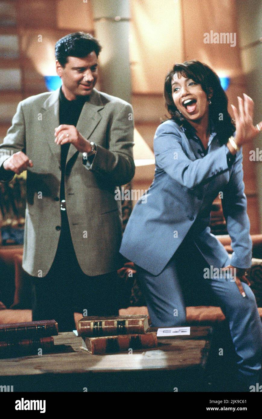 Fred Roggin & Arthel Neville Television : Arthel & Fred (1996) réalisateur : Steve Grant 02 mai 1997 **AVERTISSEMENT** cette photographie est réservée à un usage éditorial et est protégée par les droits d'auteur de The film Company et/ou du photographe désigné par The film or production Company et ne peut être reproduite que par des publications dans le cadre de la promotion du film ci-dessus. Un crédit obligatoire à The film Company est requis. Le photographe doit également être crédité lorsqu'il est connu. Aucune utilisation commerciale ne peut être accordée sans autorisation écrite de The film Company. Banque D'Images