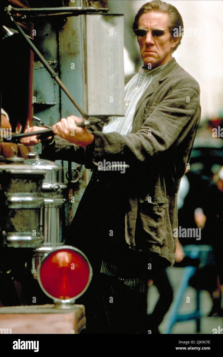 Nicholas Wyman film Die Hard : With A Vengeance ; Die Hard 3 (USA 1995) personnages : Mathias Targo réalisateur : John McTiernan 15 mai 1995 **AVERTISSEMENT** cette photographie est réservée à un usage éditorial et est la propriété de 20TH CENTURY FOX et/ou du photographe assigné par The film or production Company et ne peut être reproduite que par des publications en liaison avec la promotion du film ci-dessus. Un crédit obligatoire pour 20TH CENTURY FOX est requis. Le photographe doit également être crédité lorsqu'il est connu. Aucune utilisation commerciale ne peut être accordée sans autorisation écrite de The film Company. Banque D'Images