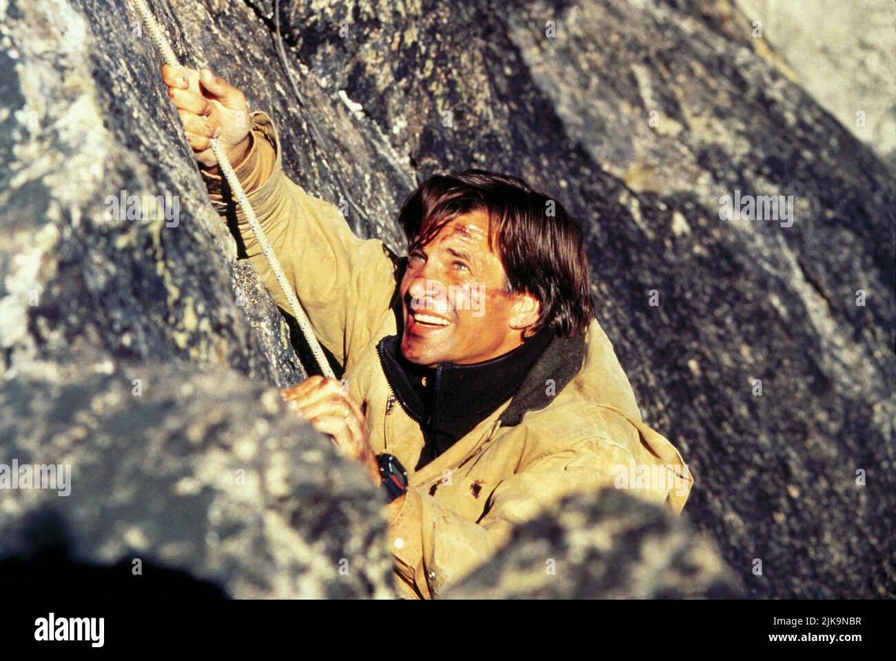 Dirk Benedict film Alaska (1996) personnages : Jake Barnes réalisateur : Fraser Clarke Heston 14 août 1996 **AVERTISSEMENT** cette photographie est destinée à un usage éditorial seulement et est la propriété de COLUMBIA et/ou du photographe désigné par The film or production Company et ne peut être reproduite que par des publications dans le cadre de la promotion du film ci-dessus. Un crédit obligatoire à COLUMBIA est requis. Le photographe doit également être crédité lorsqu'il est connu. Aucune utilisation commerciale ne peut être accordée sans autorisation écrite de The film Company. Banque D'Images