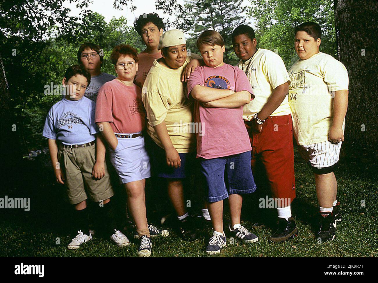 David Goldman, Cody Burger, Max Goldblatt, Shaun Weiss, Robert Zalkind, Aaron Schwartz, Kenan Thompson film: Poids lourds (1995) personnages: Nicholas,Cody,Phillip Grubenov,Josh Burnbalm,Simms,Gerald 'Gerry' Garner,Roy Directeur: Steven Brill 17 février 1995 **AVERTISSEMENT** cette photographie est destinée à un usage éditorial exclusif et est le droit d'auteur de DISNEY et/ou le photographe assigné par la Société de film ou de production et ne peut être reproduite que par des publications en conjonction avec la promotion du film ci-dessus. Un crédit obligatoire pour DISNEY est requis. Le photographe doit également être crédité lorsque kno Banque D'Images