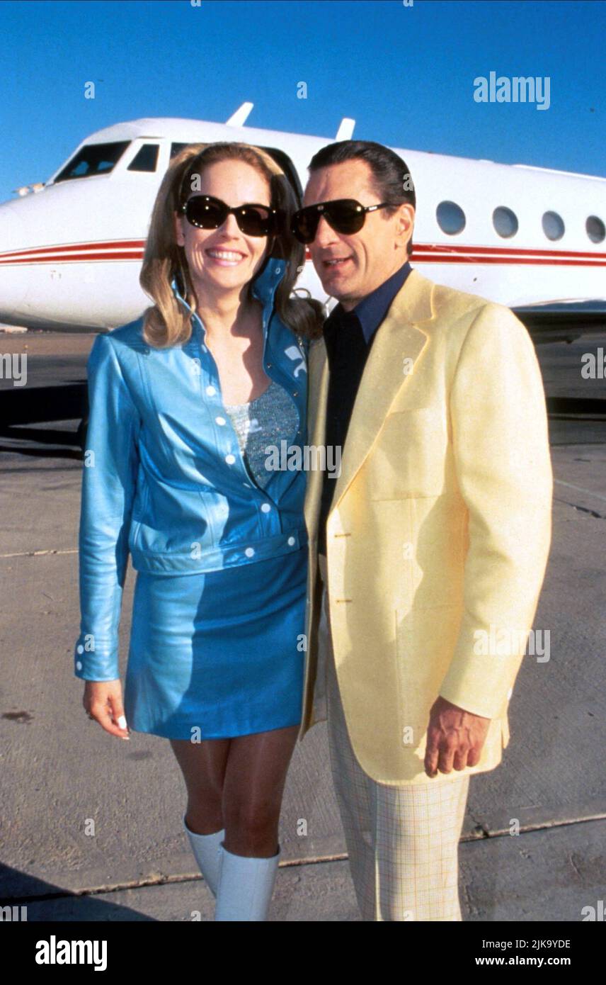 Sharon Stone et Robert de Niro film: Casino (USA/FR 1995) personnages: Ginger McKenna, Sam 'Ace' Rothstein Directeur: Martin Scorsese 14 novembre 1995 **AVERTISSEMENT** cette photographie est destinée à un usage éditorial exclusif et est protégée par les droits d'auteur des IMAGES UNIVERSELLES et/ou du photographe attribué par la Société de film ou de production et ne peut être reproduite que par des publications dans le cadre de la promotion du film ci-dessus. Un crédit obligatoire pour LES PHOTOS UNIVERSELLES est requis. Le photographe doit également être crédité lorsqu'il est connu. Aucune utilisation commerciale ne peut être accordée sans l'autorisation écrite de la Société du film. Banque D'Images