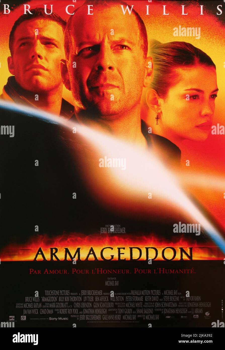 Ben Affleck, Bruce Willis & Liv Tyler Poster film: Armageddon (USA 1998) personnages: A.J. Frost,Harry S. Stamper & Director: Michael Bay 30 juin 1998 **AVERTISSEMENT** cette photographie est destinée à un usage éditorial uniquement et est le copyright de TOUCHSTONE et/ou le photographe assigné par la Société de film ou de production et ne peut être reproduite que par des publications dans le cadre de la promotion du film ci-dessus. Un crédit obligatoire pour TOUCHSTONE est requis. Le photographe doit également être crédité lorsqu'il est connu. Aucune utilisation commerciale ne peut être accordée sans l'autorisation écrite de la Société du film. Banque D'Images