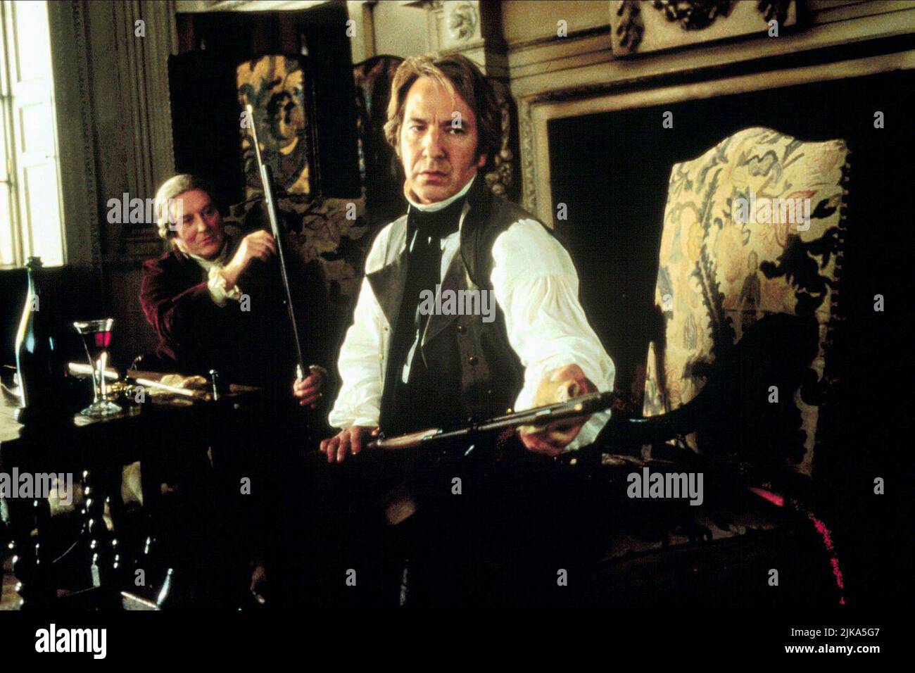 Alan Rickman film Sense and Sensitivity (USA/UK 1995) personnages : Col. Christopher Brandon réalisateur : Ang Lee 13 décembre 1995 **AVERTISSEMENT** cette photographie est à usage éditorial exclusif et est la propriété de COLUMBIA et/ou du photographe désigné par The film or production Company et ne peut être reproduite que par des publications en liaison avec la promotion du film ci-dessus. Un crédit obligatoire à COLUMBIA est requis. Le photographe doit également être crédité lorsqu'il est connu. Aucune utilisation commerciale ne peut être accordée sans autorisation écrite de The film Company. Banque D'Images