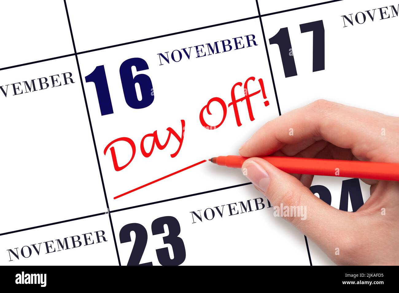 16th jour de novembre. Écrire du texte à la main LE JOUR de la journée et dessiner une ligne à la date du calendrier le 16 novembre. Concept de planification des vacances. Automne mois, jour de l'an Banque D'Images