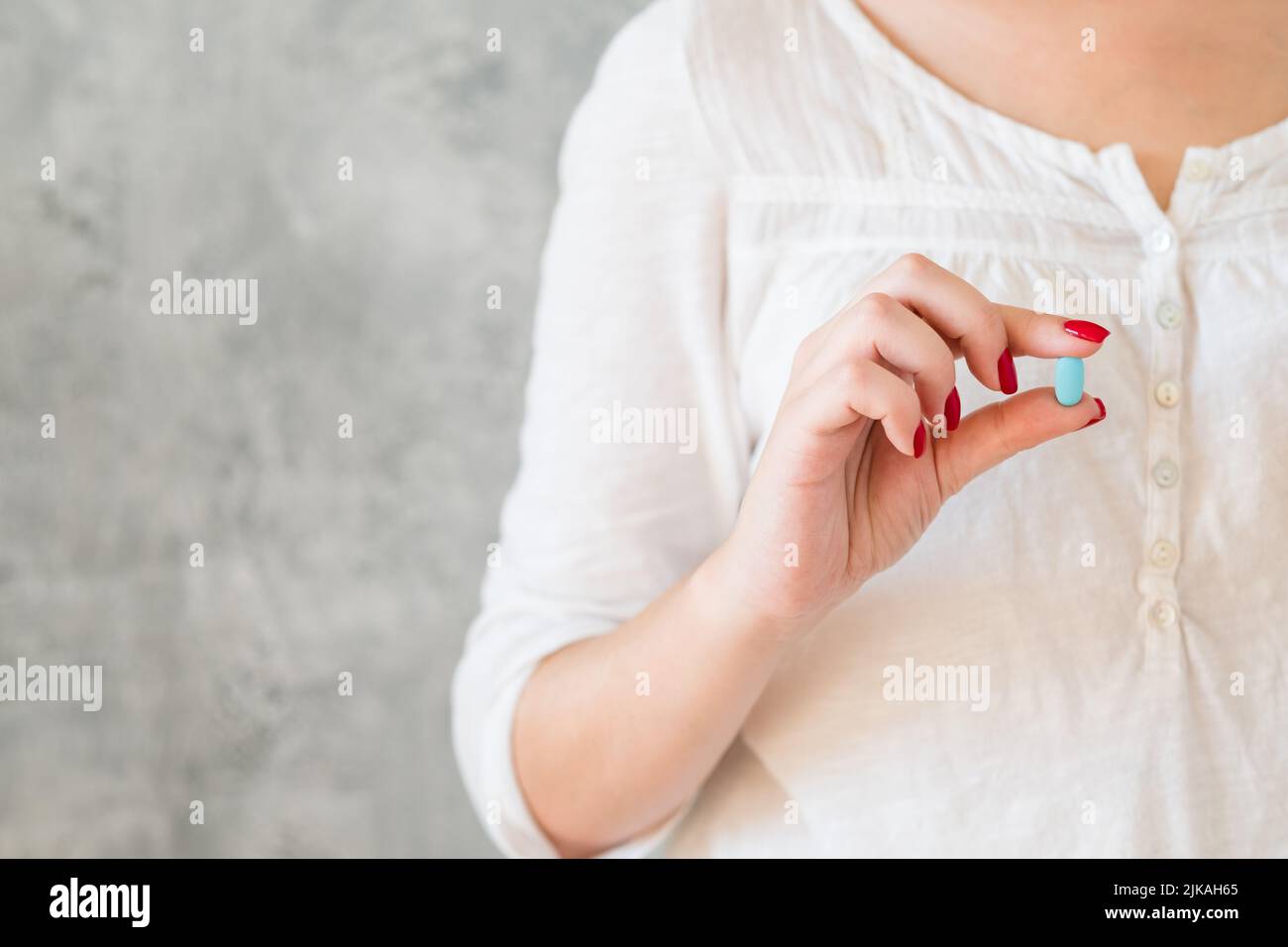 pilule de supplément de vie saine de vitamine féminine Banque D'Images