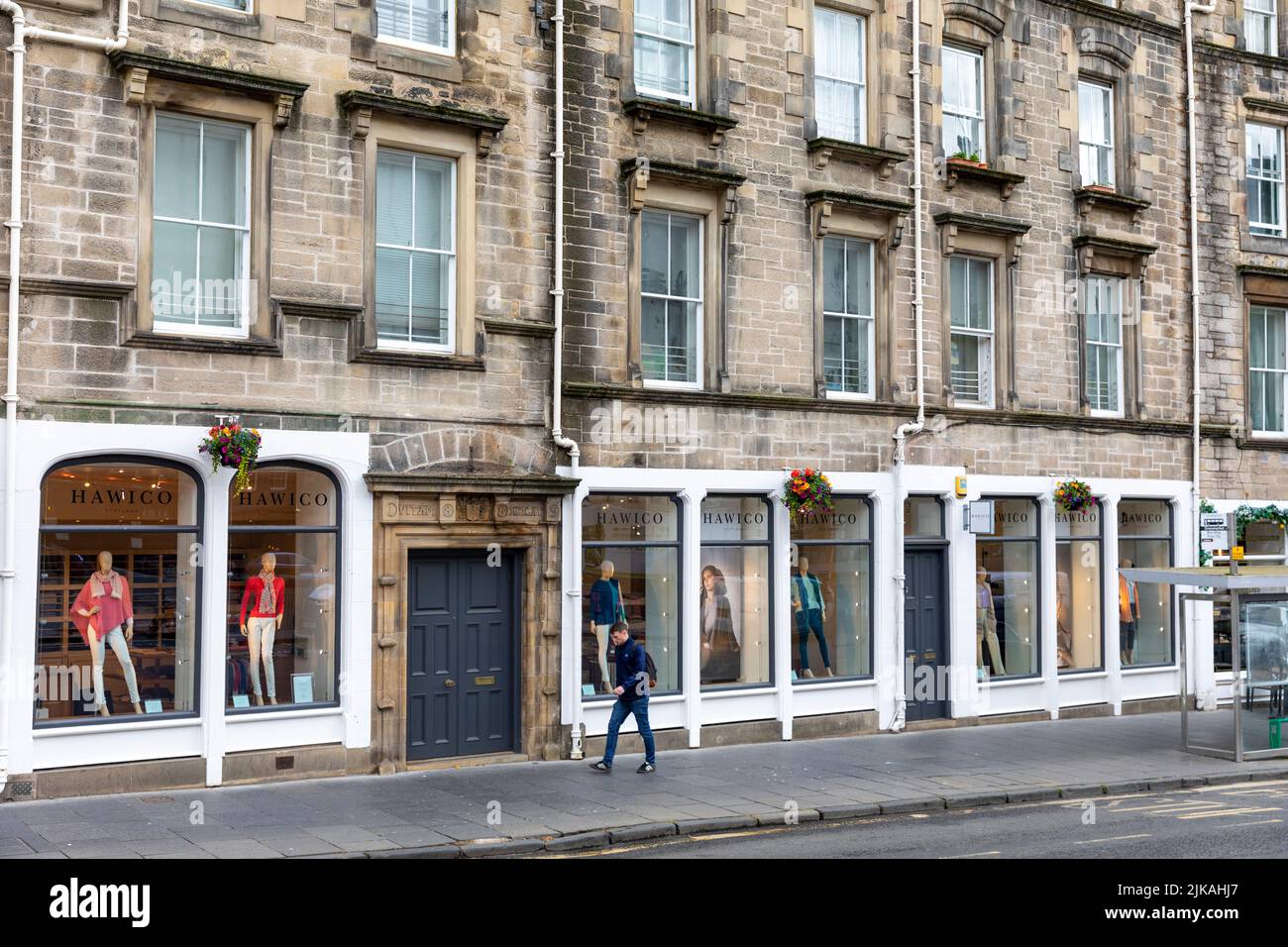 Magasin de vêtements pour hommes et femmes de Hawico vendant des vêtements écossais, Grassmarket, vieille ville d'Édimbourg, Écosse, Royaume-Uni Banque D'Images