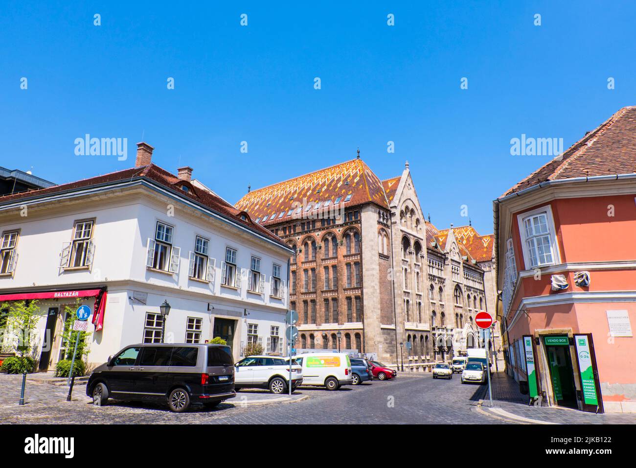 Kapisztrán tér et Bécsi kapu ter, quartier du château, Buda Budapest, Hongrie Banque D'Images