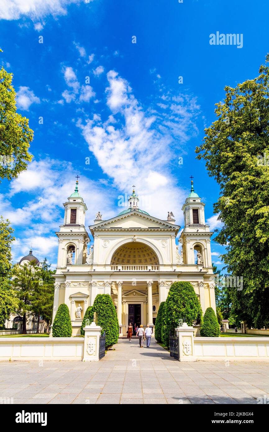 Extérieur de l'église Sainte-Anne du 18th siècle par le Palais royal de Wilanow, Varsovie, Pologne Banque D'Images