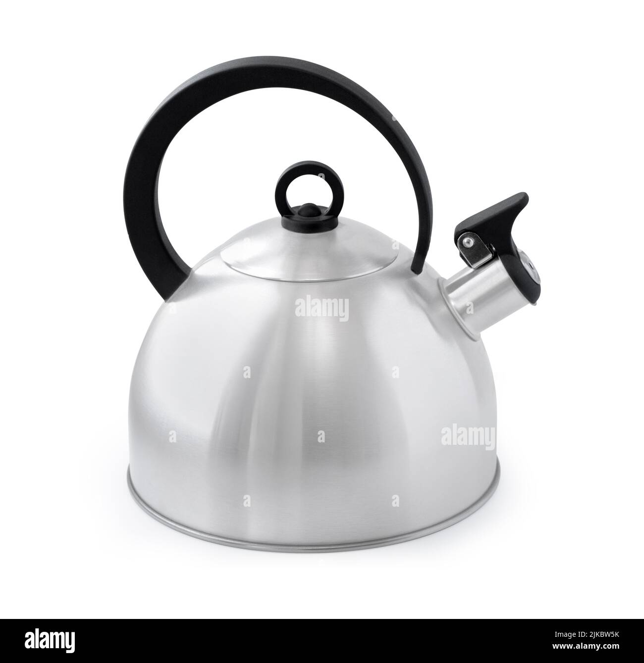 bouilloire sifflante en acier inoxydable isolée sur fond blanc. Avec chemin de coupure Banque D'Images