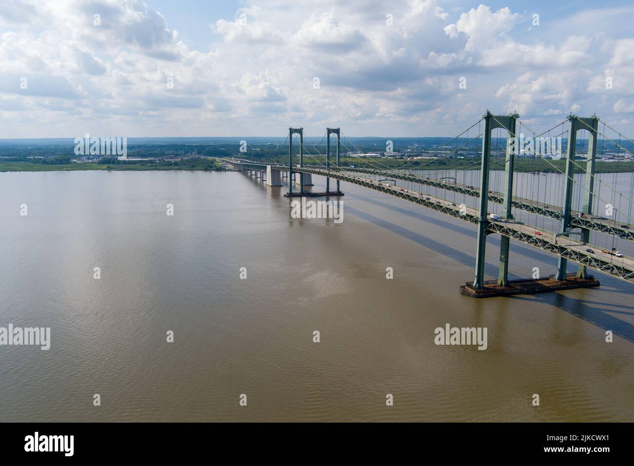 Vue sur le Delaware Memorial Bridge. Banque D'Images