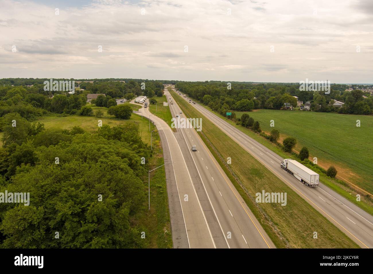 Vue aérienne de l'Interstate 81 près de Greencastle, comté de Franklin, Pennsylvanie). Banque D'Images