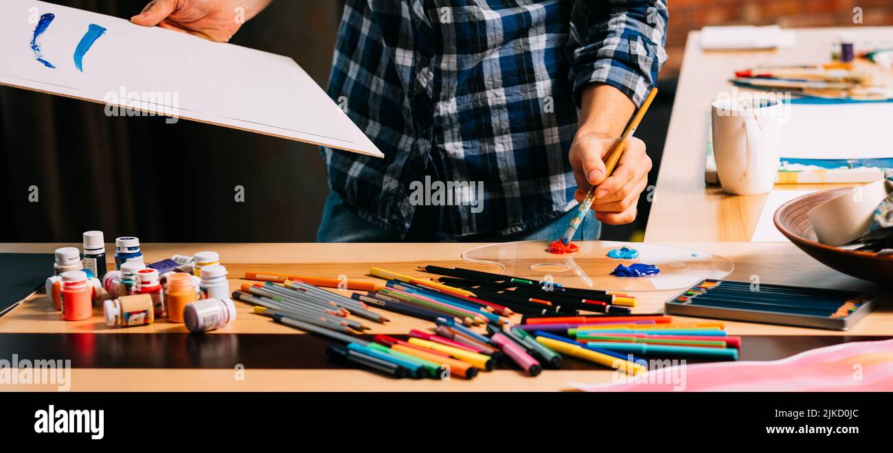 peinture acrylique espace créatif de classe maître d'art Banque D'Images