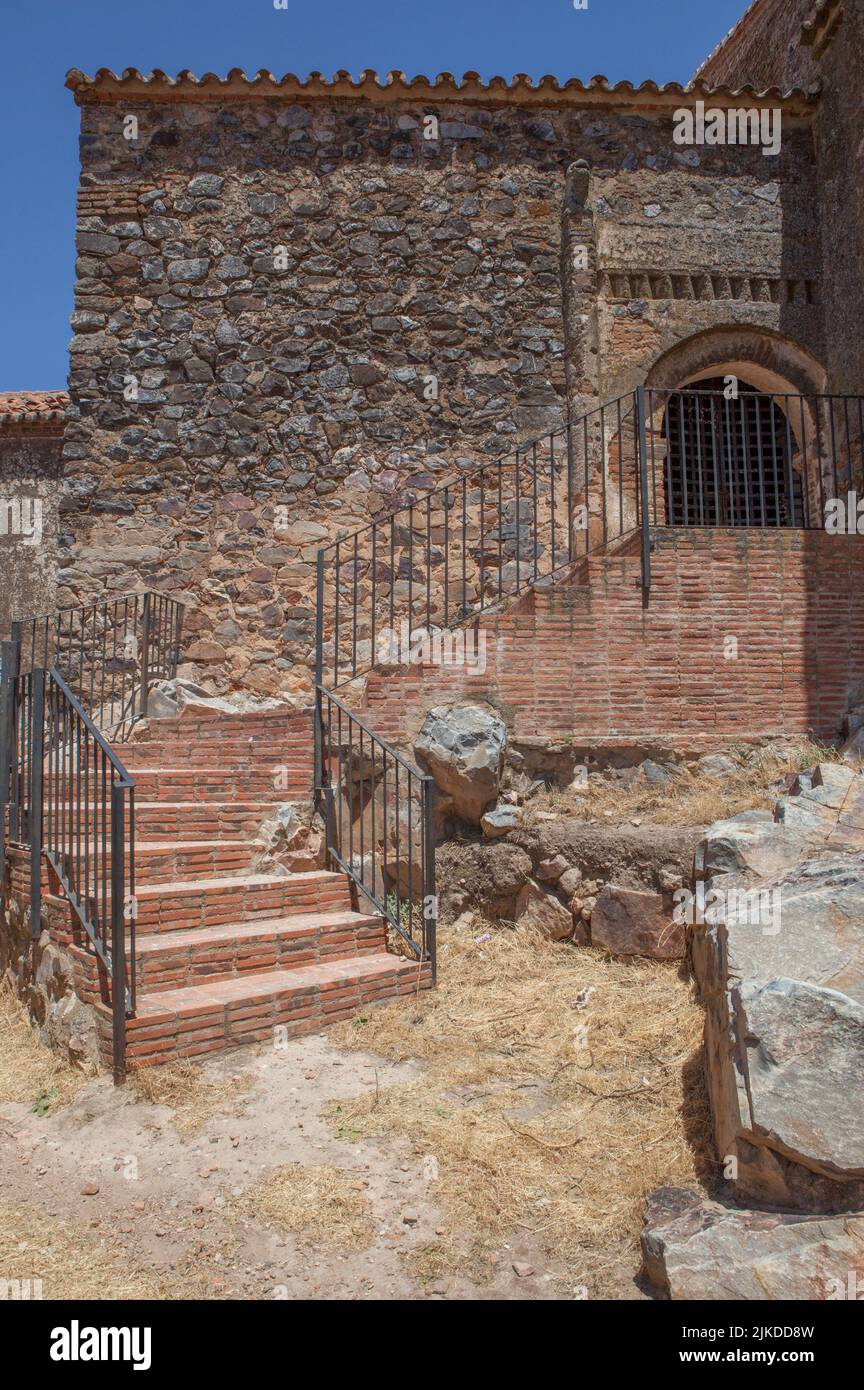 Église Saint-Anne. Colline du château de Magacela, quartier de la Serena, Estrémadure, Espagne. Banque D'Images