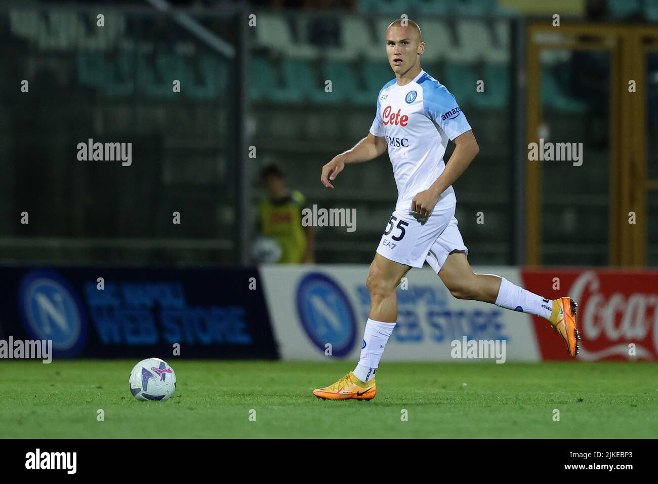 Castel di Sangro, Italie - 31 juillet , 2022, Foto Alessandro Garofalo/LaPresse31 Luglio 2022 Castel di Sangro, Italie - SSC Napoli vs RCD Maiorca, - amichevole Stadio Teofilo Patini. Nella foto: Leo Ostigard (SSC Napoli); 31 juillet , 2022 Castel di Sangro, Italie - SSC Napoli vs RCD Mallorca, football sportif, match d'été Teofilo Patini stade. Dans la photo: Leo Ostigard (SSC Napoli); Banque D'Images