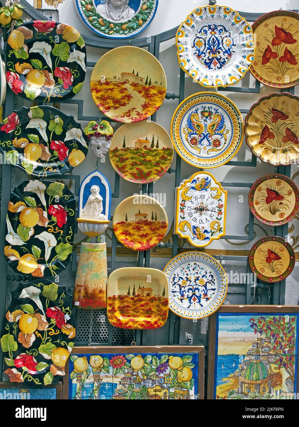 Souvenirs dans une boutique à Positano, côte amalfitaine, site classé au patrimoine mondial de l'UNESCO, Campanie, Italie, mer Méditerranée, Europe Banque D'Images