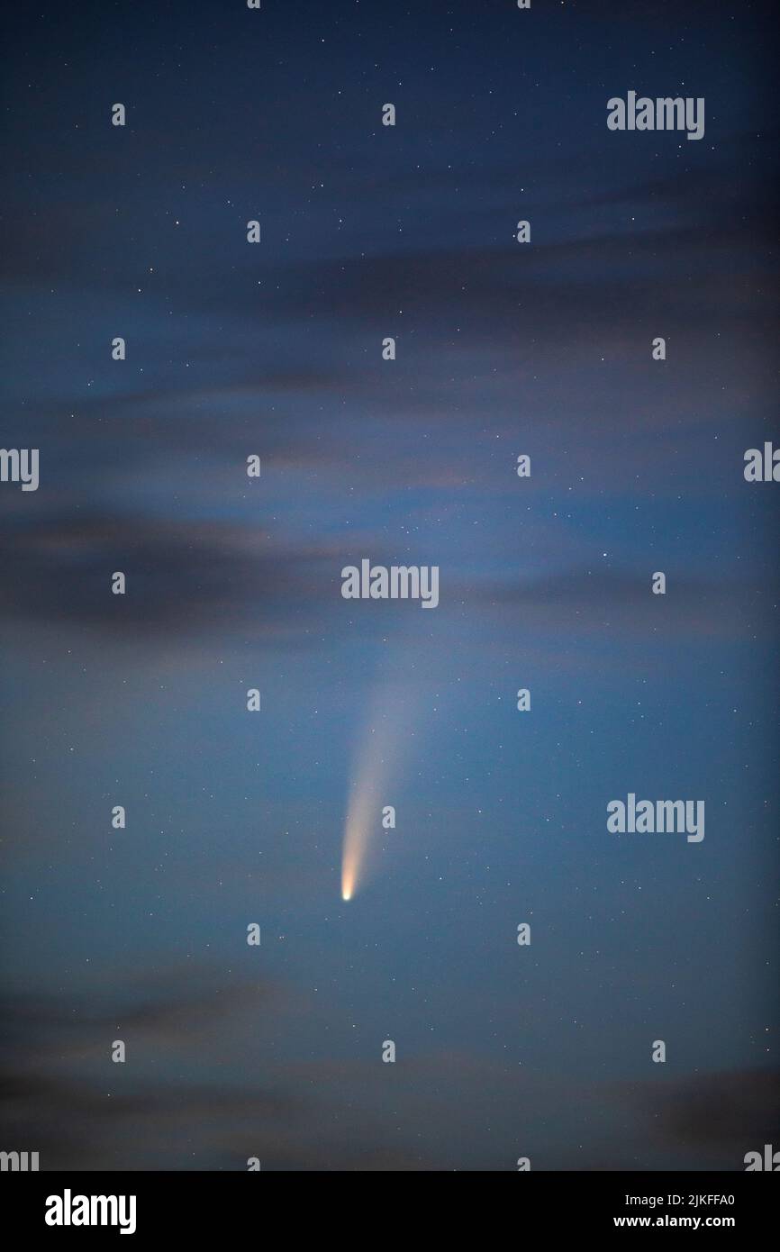 Comet NEOWISE (C/2020 F3) sur la nuit de 17 juillet 2020 vue de Gilleleje, Danemark Banque D'Images
