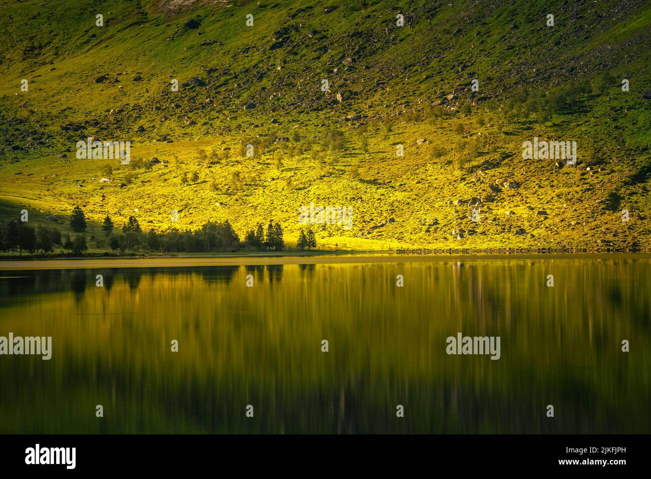 Eidsvatnet Lake reflets paysage paysage en Norvège Banque D'Images