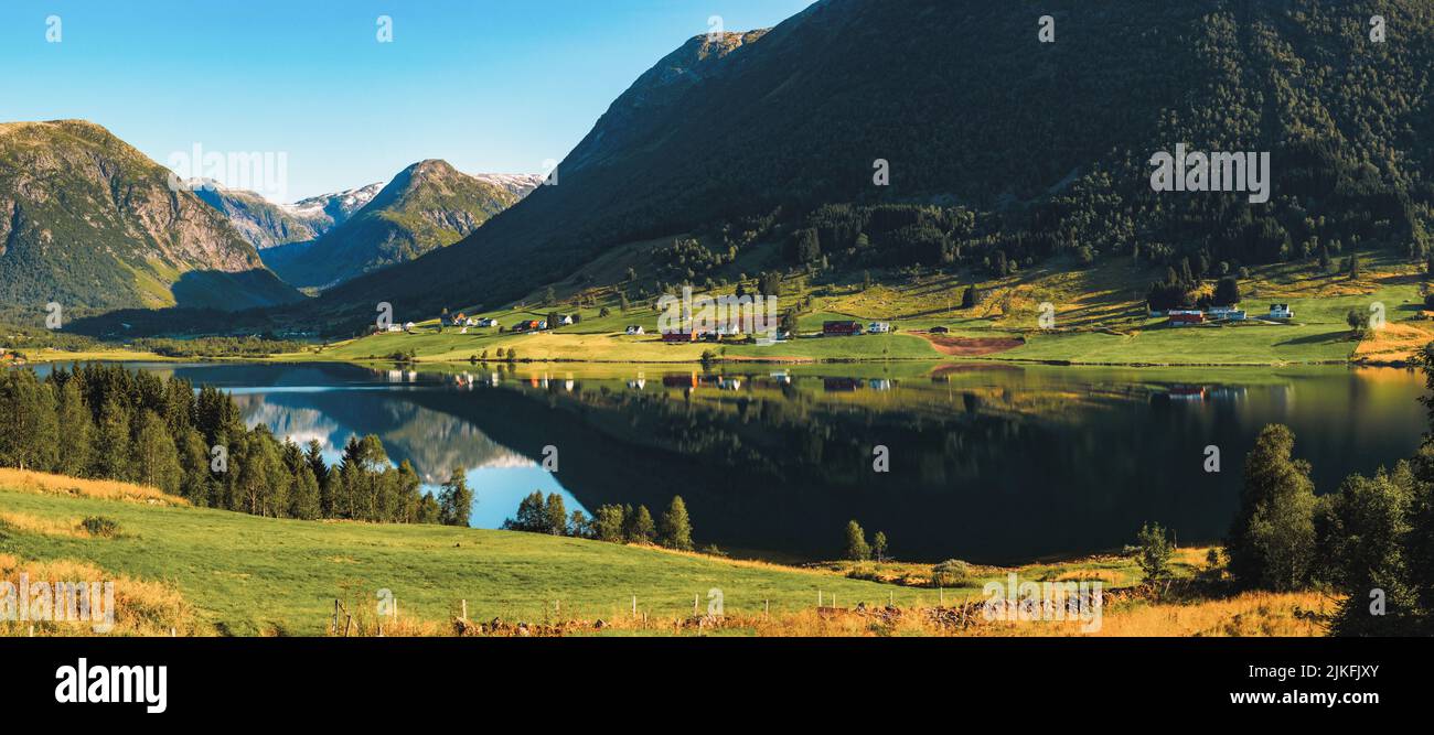 Lac Dalavatnet en Norvège Banque D'Images