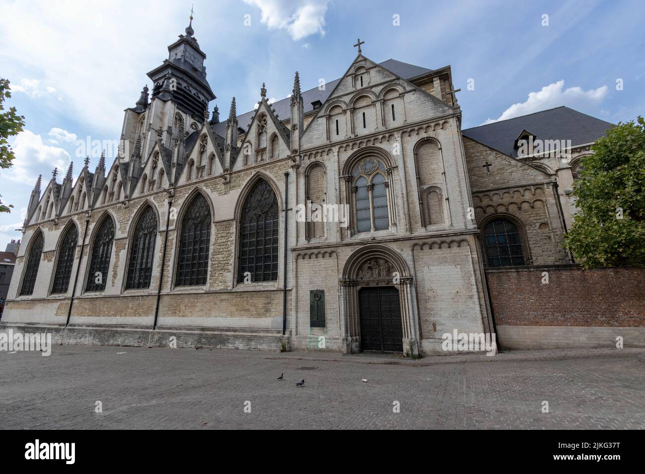 L'église de la Chapelle, église gothique romane datant de 1134 et le lieu de sépulture du peintre Pieter Bruegel l'ancien. Bruxelles, Belgique Banque D'Images