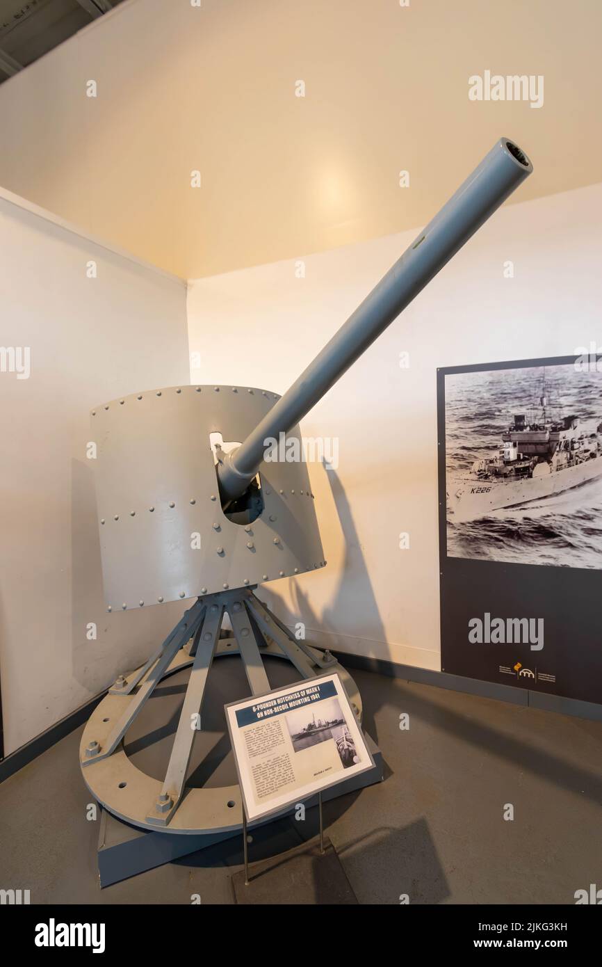 Bruxelles, Belgique - 17 juillet 2018: Le 6-pounder Hotchkiss QF Mark I le Musée royal des forces armées et de l'Histoire militaire Banque D'Images