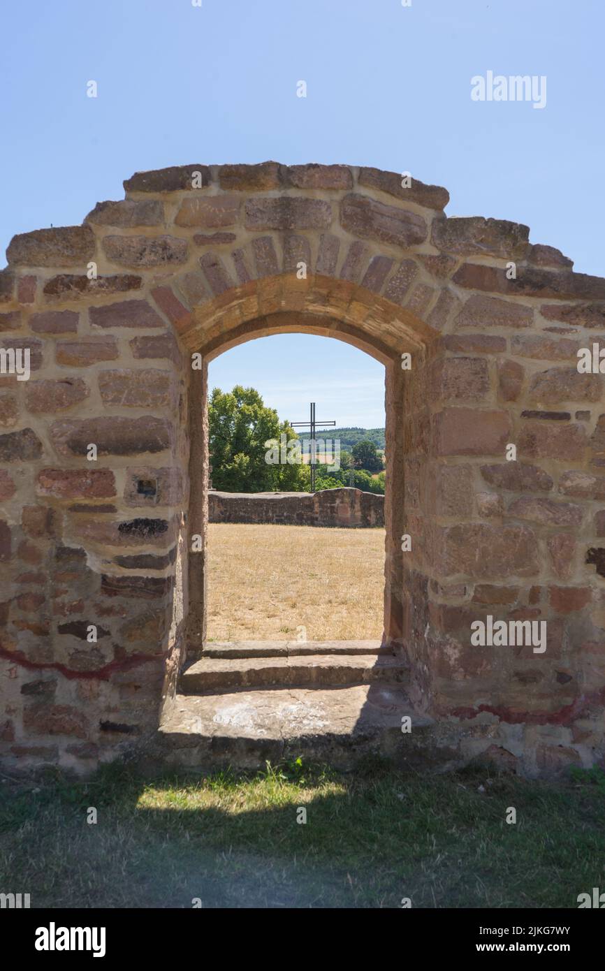 Château ruine Wartenberg à proximité de la ville allemande appelée Bad Salzschlirf Banque D'Images