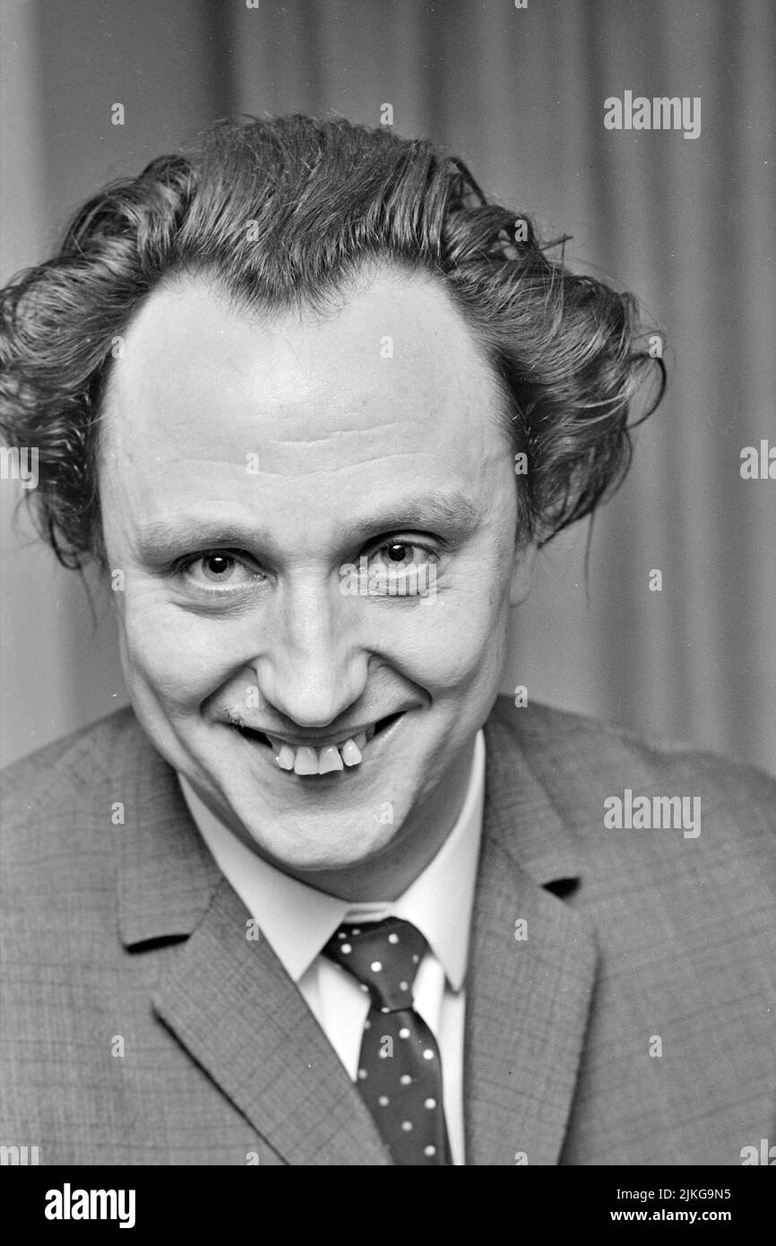 KEN DODD (1927-2018) comédien anglais en février 1966. Photo : Tony Gale Banque D'Images