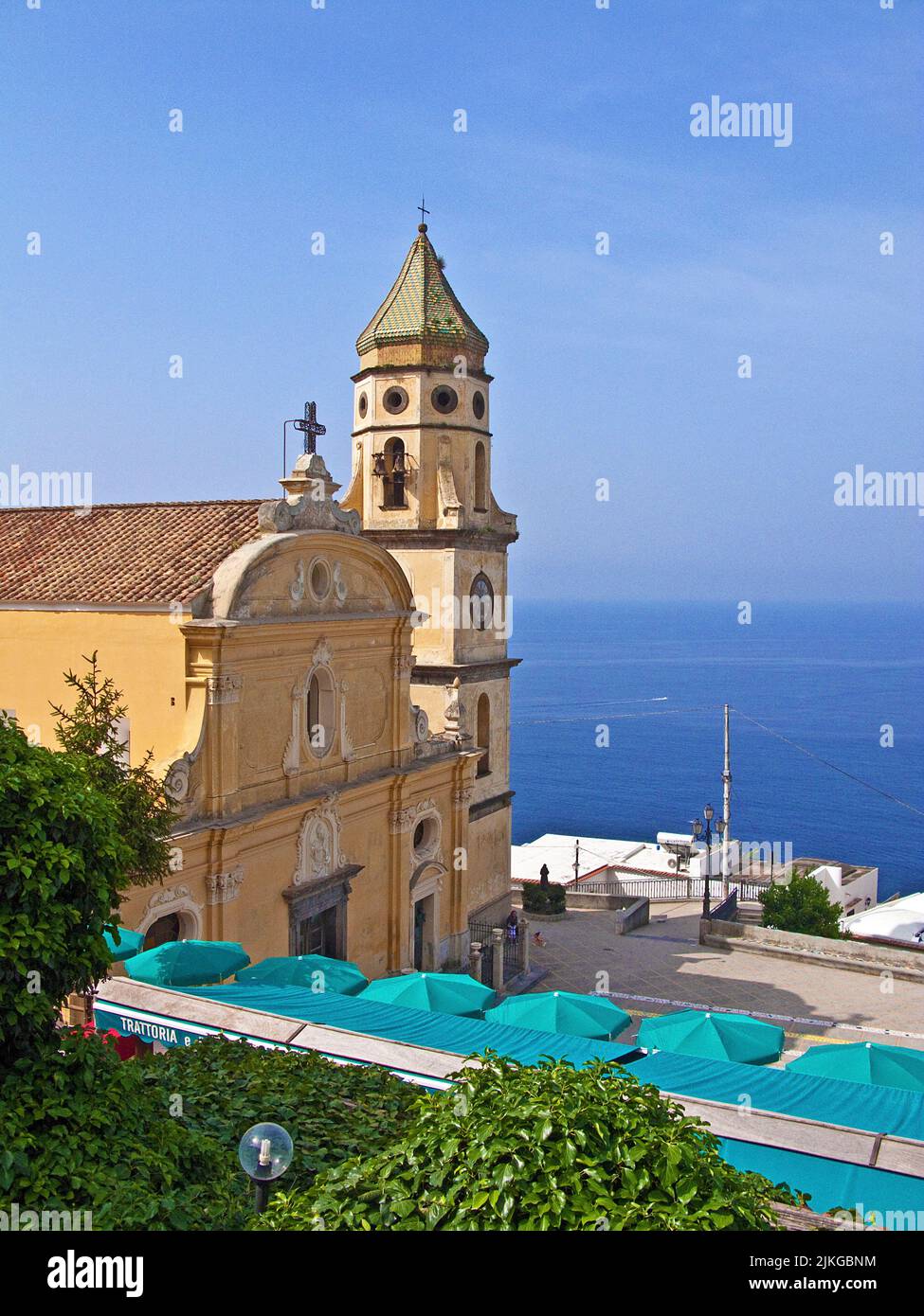 Eglise San Gennaro au village Praiano, côte amalfitaine, site classé au patrimoine mondial de l'UNESCO, Campanie, Italie, Europe Banque D'Images