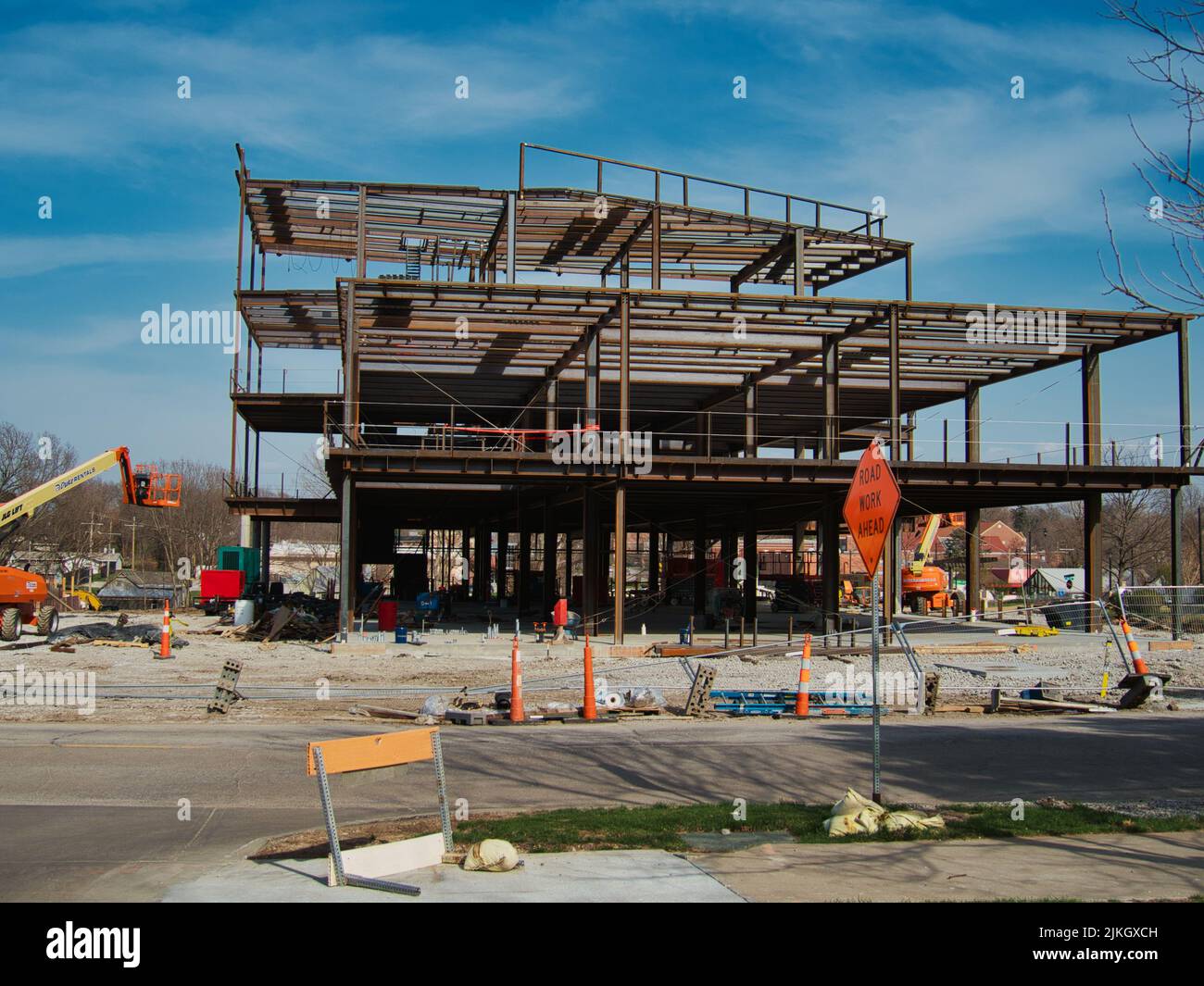 Vue sur la zone de construction de la bibliothèque publique dans le centre-ville d'Olathe, Kansas Banque D'Images